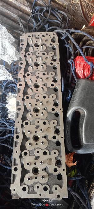 Nissan UD FE6 brand new bare cylinder head 24 valve