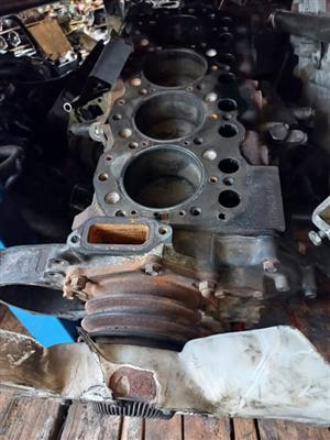 ISUZU BLOCKS / SUB ASSEMBLIES AVAILABLE