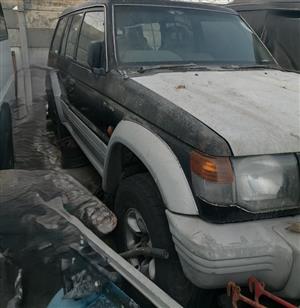 1999 Mitsubishi pajero 2.8 tdi (4m40) complete vehicle 