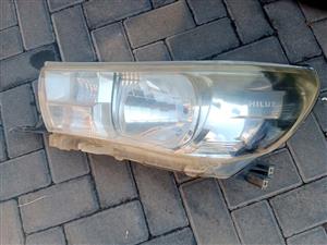 Tyt Hilux GD6 Headlight lhs