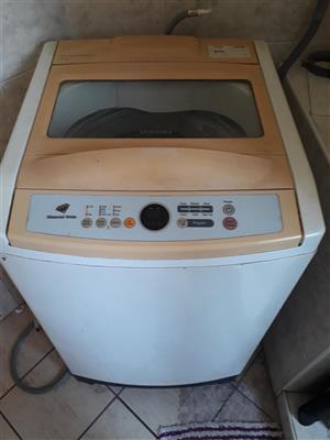 Samsung Toplaoder washing machine 