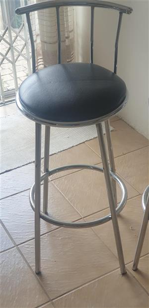 second hand outdoor bar stools