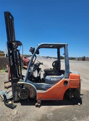 Toyota Folklift Parts not selling complete