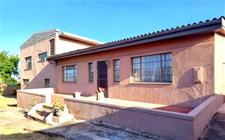 Spacious Family Home with Flatlet Potential – Ideal for the Extended Family!