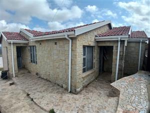 3 Bedroom 2 Bathroom House in Mdantsane