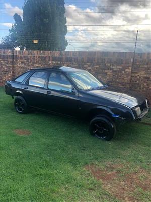 Ford Sierra 3lt body with sunroof.  See advert description.  