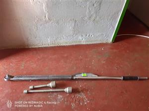 Torque wrench 