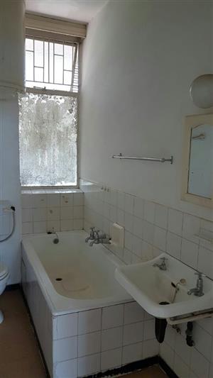 Bachelor flat available for rent in Kroonstad CBD