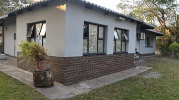 House for sale in Mandeni, KwaZulu Natal, 1224 m²