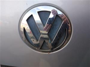 Vw tourag center tailgate badge 