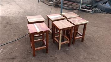 Kombuis. buffet stoele of barstoele R1000 each