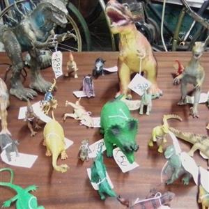 Joblot collection of dinosaurs (50 in total)