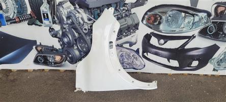 2021 RENAULT TRIBER RIGHT FRONT FENDER FOR SALE. IN EXCELLENT CONDITION