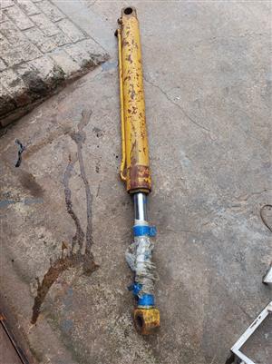 Hydraulic Cylinder For Sale.