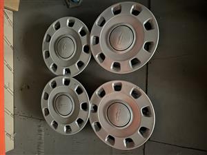 Fiat 500 4 wheel caps excellent condition 