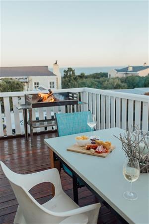 A Perfect Holiday Retreat with Stunning Sea Views
