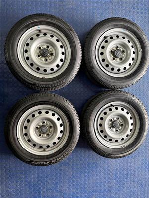 15 INCH SUZUKI ERTIGA/RUMION STEEL RIMS+TYRES PRE-OWNED