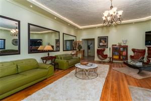 House For Sale in Simons Town Central