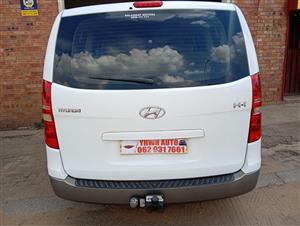 2012 Hyundai H-1 2.5 9Seater CRDi Automatic 112,000km 