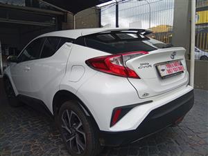 2020 CHR 1.2T  6,4/100km Automatic 75,000km