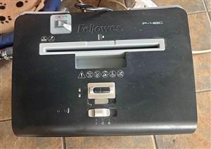 Fellowes P48C paper shredder