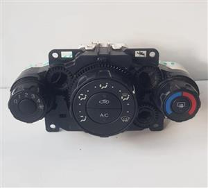 Ford EcoSport (2015-2017)/Ford Fiesta (2012-2015) Climate Control