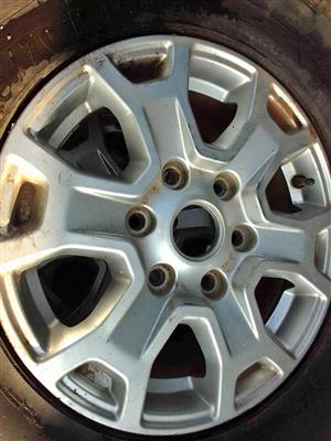 2014 up meg's set size 16 inche still in good condition for sale