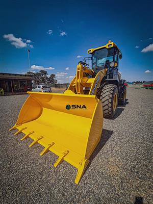 T-Rex 936 Loader Revaro