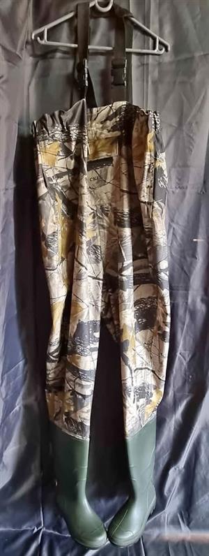 Jackel Camo Chest Wader