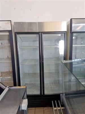 1140 Display Fridge 