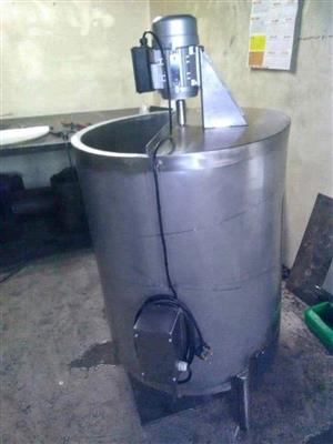 Mixing tanks with agitators for sale