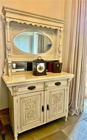 Vintage dresser