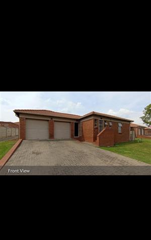 Showstopper Full Title 3-Bedroom Home in Thatchill Estate – Dream Family & Investment Gem Step into