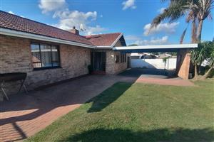 Exquisite Living Awaits You in Sarnia, Pinetown