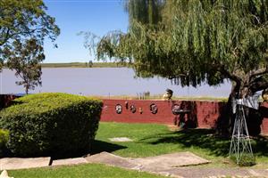 House For Sale in Oranjeville