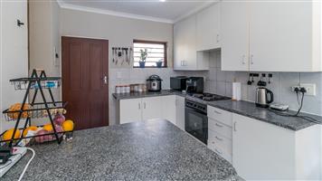 Modern 2 Bed 1 Bath Apartment in Buccleuch – Secure & Spacious Living!