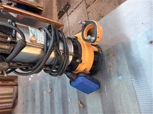 Submerisble dirty pump