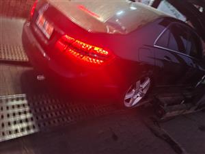 E500 v8 engine w212