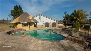 The monthly rental includes water and electricity. The erf is child and pet friendly.