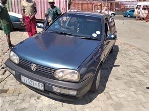 Golf 3 , 1.8 manual 