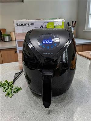 Taurus 3.6L Digital Air Fryer In Excellent Condition 