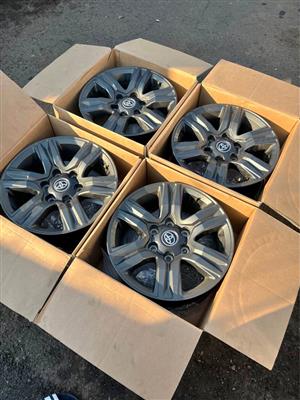Toyota Hilux 17” Mag Rims (With Center Caps)