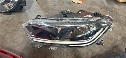 Polo 9 tsi IQ LEFT HEADLIGHT