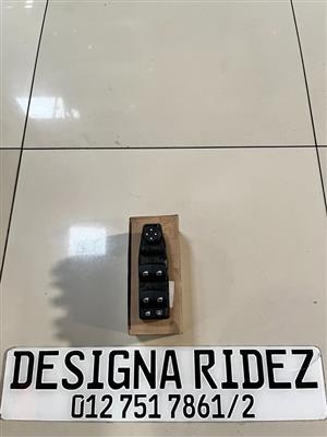 F10 5 SERIES FRONT RIGHT DOOR WINDOW SWITCH.