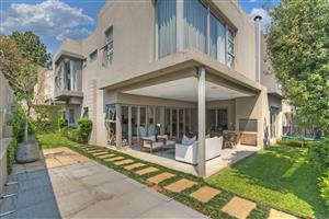 4 Bedroom House Just hit the Books