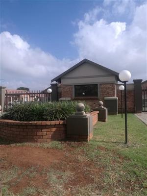Townhouse Rental Monthly in Riversdale