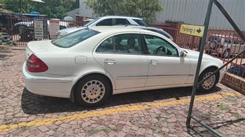 STRIPPING MERCEDES E270 CDI 2005 – ALL PARTS AVAILABLE 