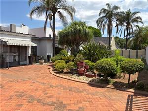 ELEGANT DOUBLE-STOREY FAMILY HOME WITH LUXURY LIVING & ENTERTAINMENT SPACES IN TRIM PARK