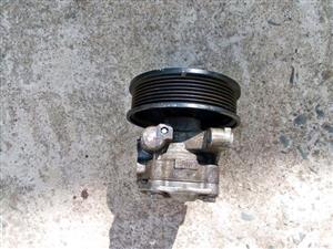 Ford Ranger / Mazda BT50 steering pump for sell
