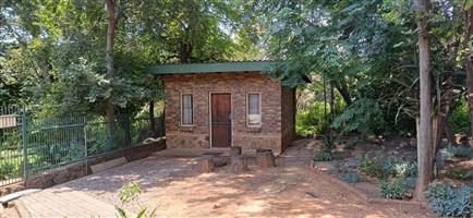 Very BIG 1,5 garden room to let. Silverton